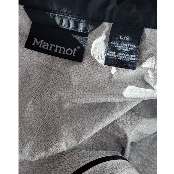 Marmot Women's Black Hooded Windbreaker Size Large - Picture 9 of 9